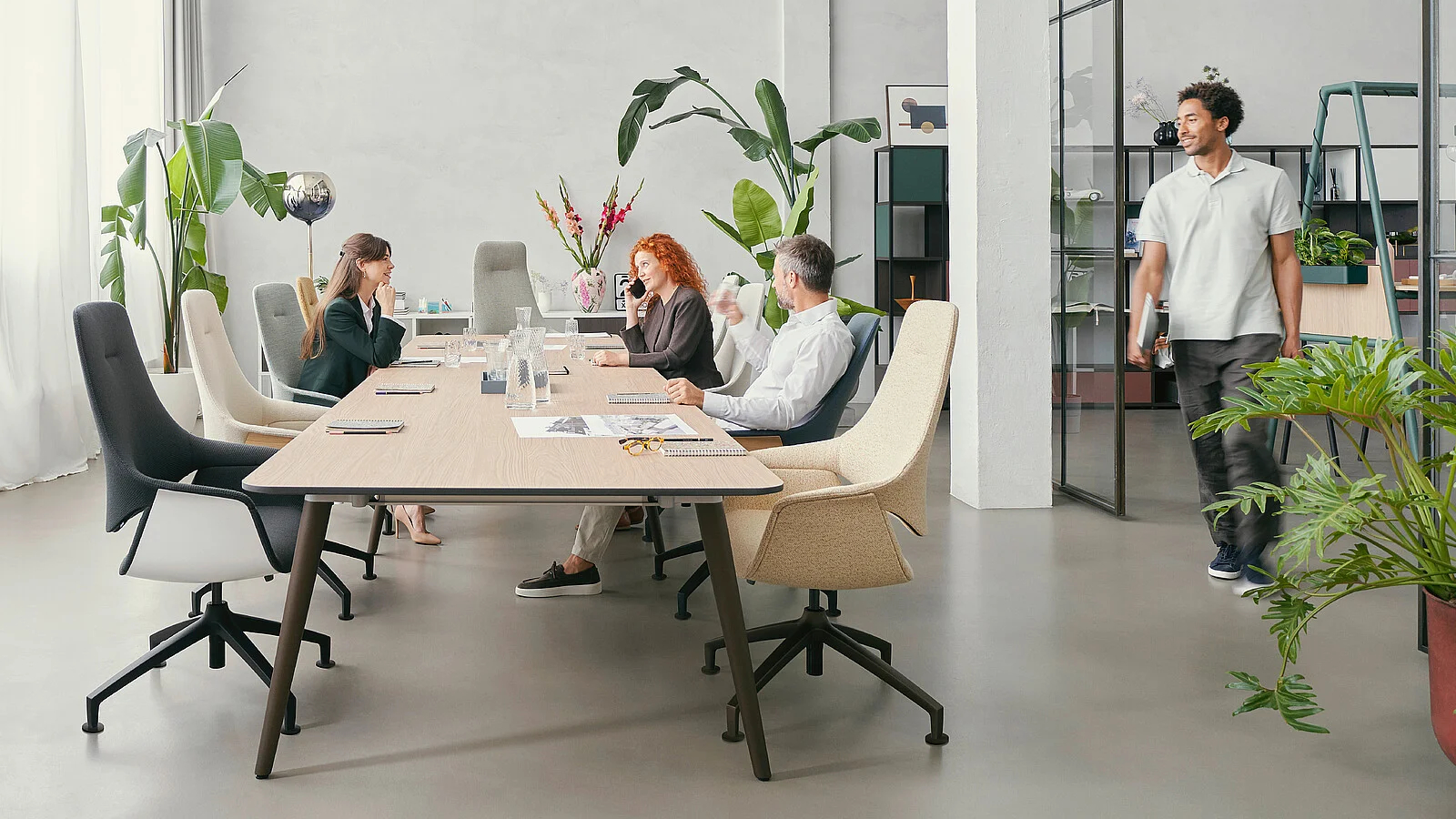 Meeting & conference chair